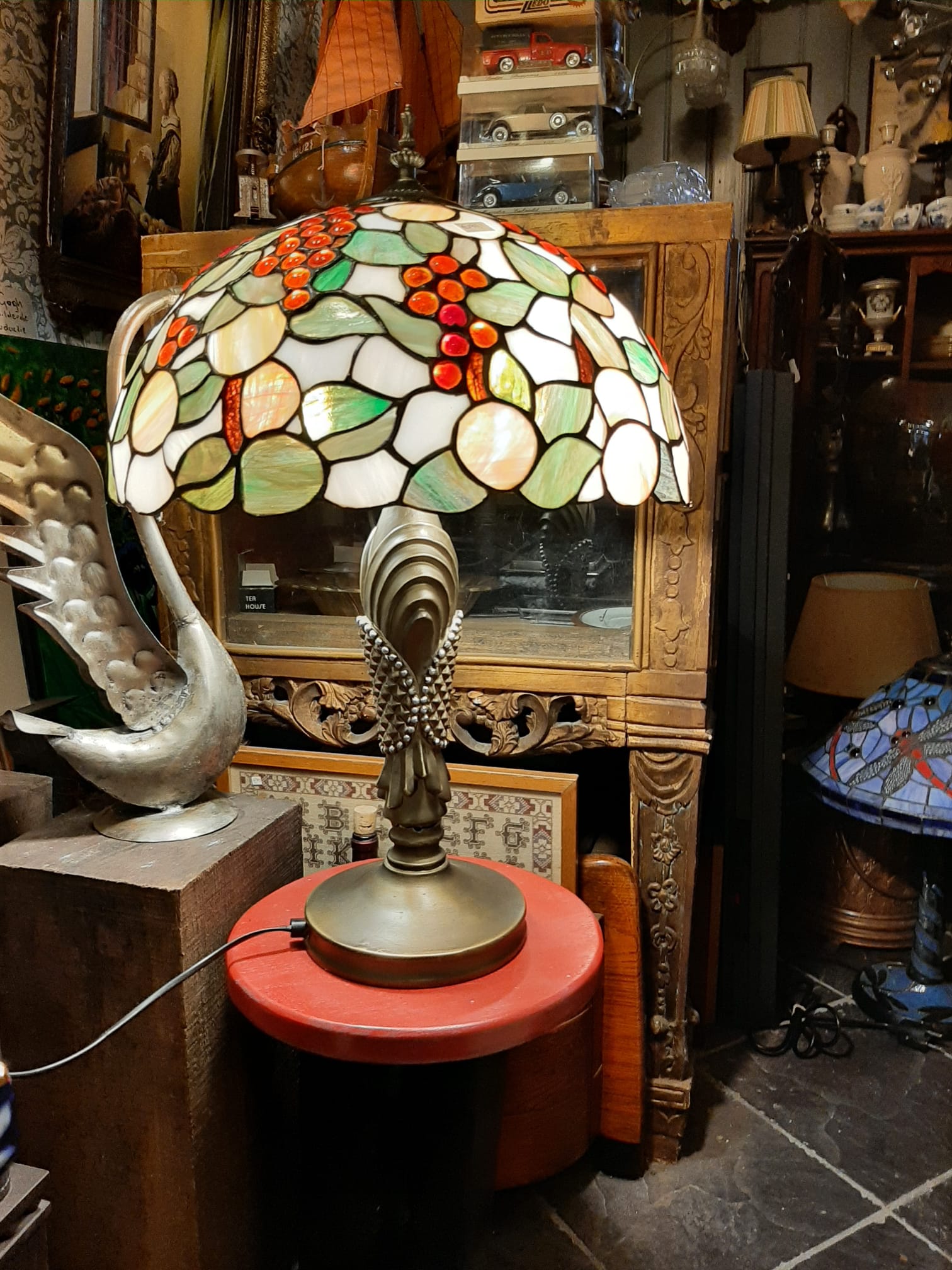 Tifany style lamp op art deco voet - Afbeelding 2
